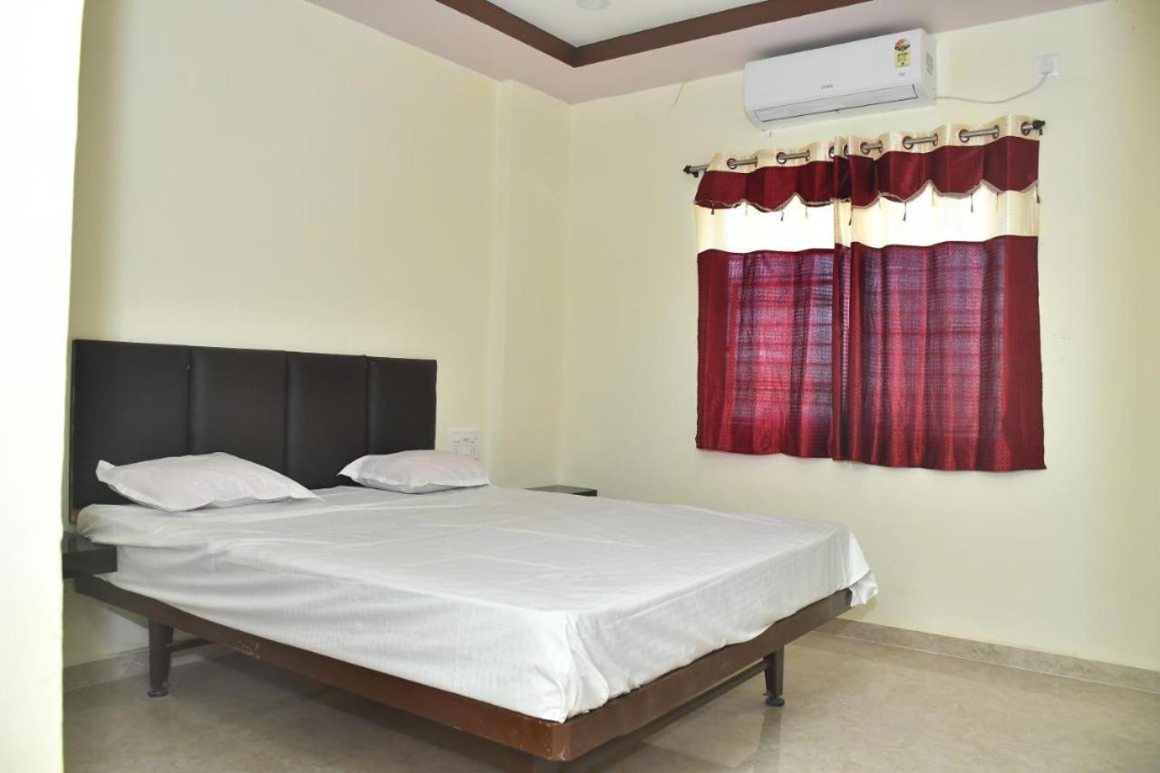 Hotel Kalika Residency - Akkalkot Akalkot Eksteriør bilde